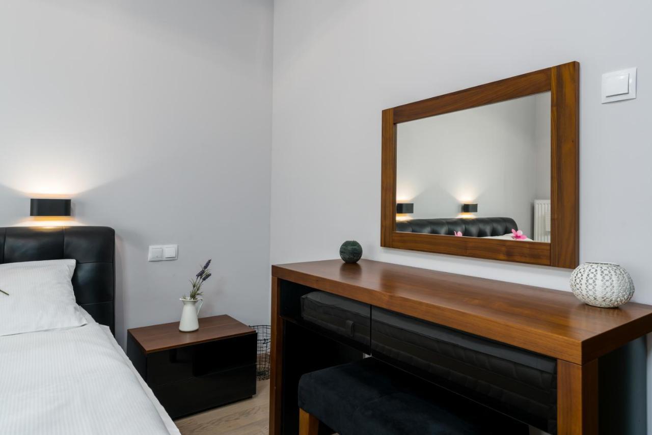 Apartments Poznan Towarowa By Noclegi Renters 외부 사진